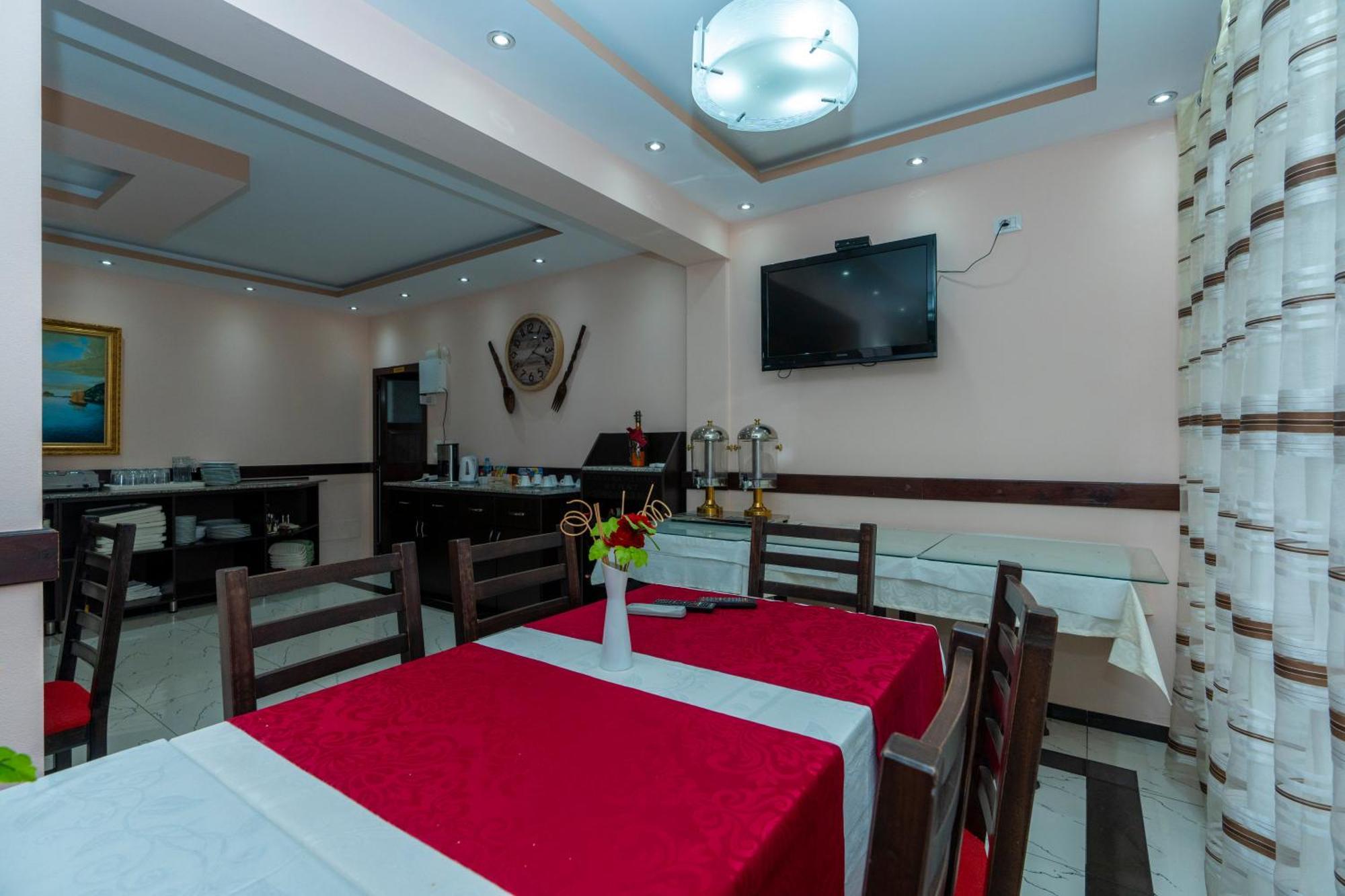 Hotel Albania Velipojë Exteriör bild